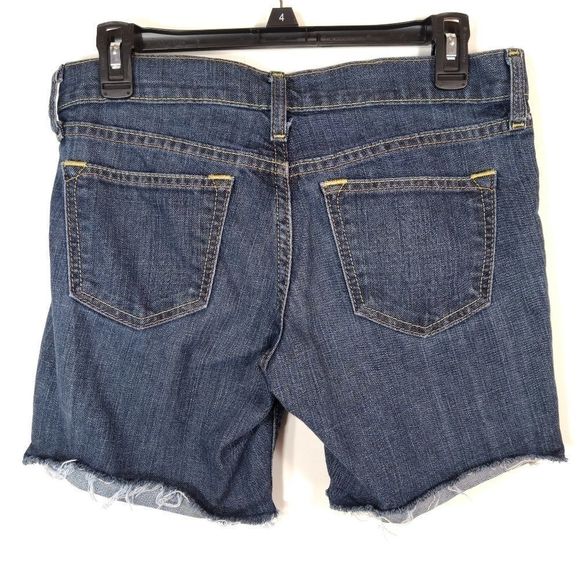 Old Navy The Diva frayed Jean Shorts 2 Regular - Picture 4 of 5